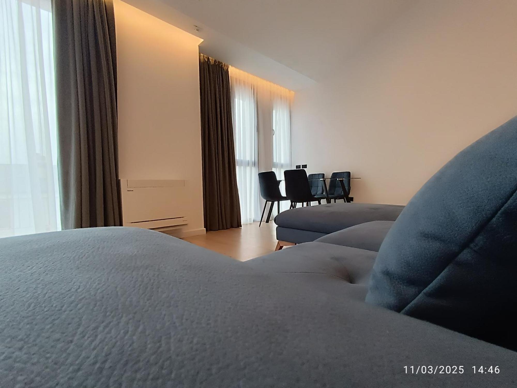 Sunset Retreat Stylish Loft By The Park *