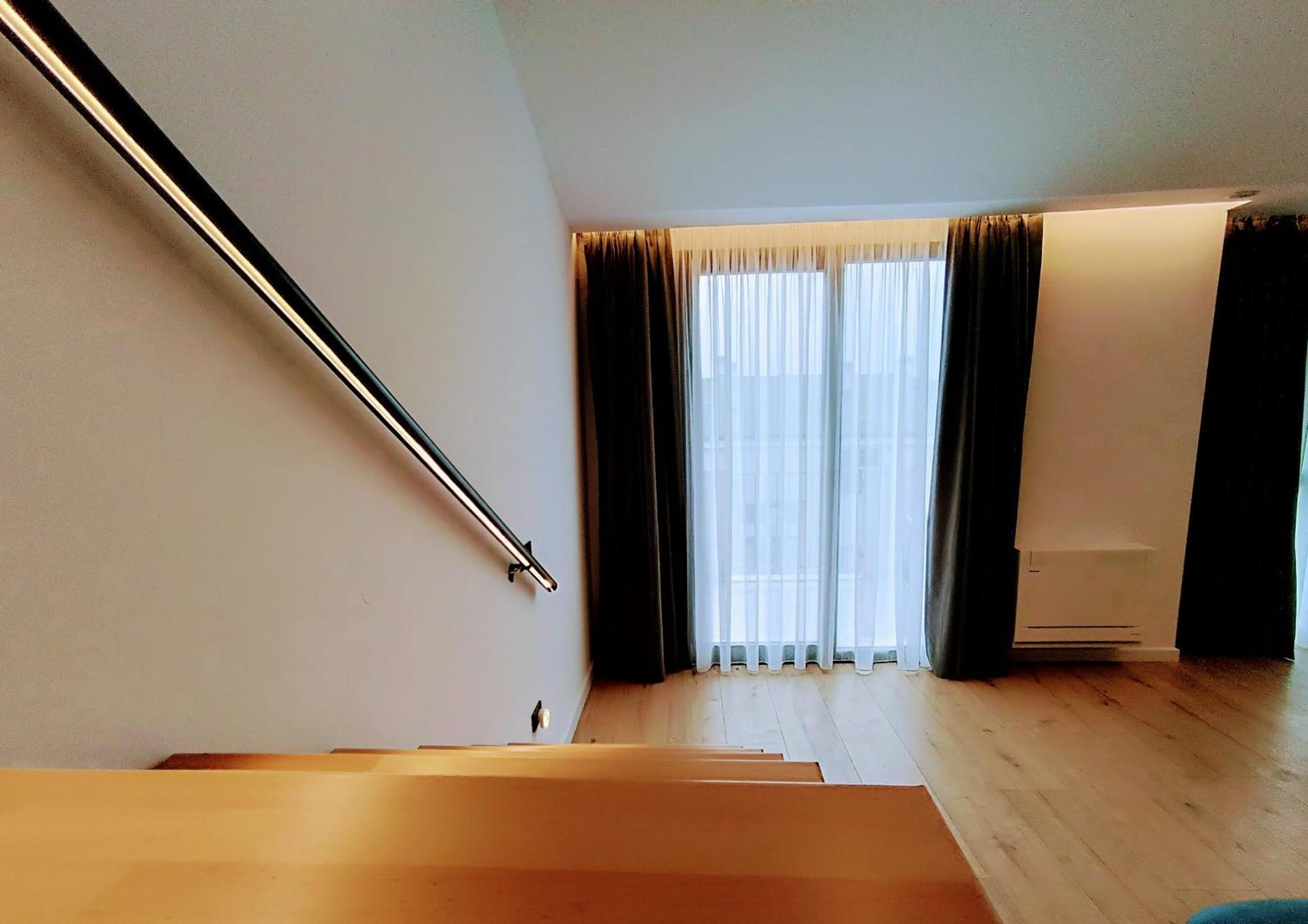 Sunset Retreat Stylish Loft By The Park Apartamento