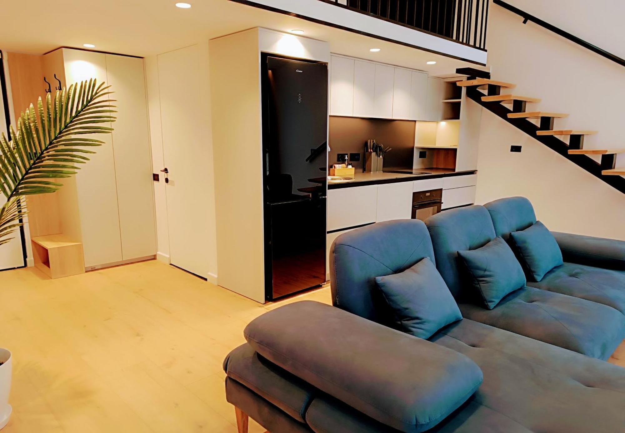 Apartamento Sunset Retreat Stylish Loft By The Park Tirana